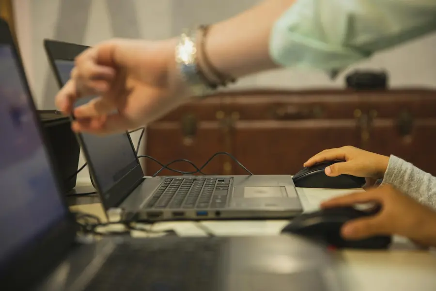 Pesaro e Urbino, concorso per Istruttore informatico